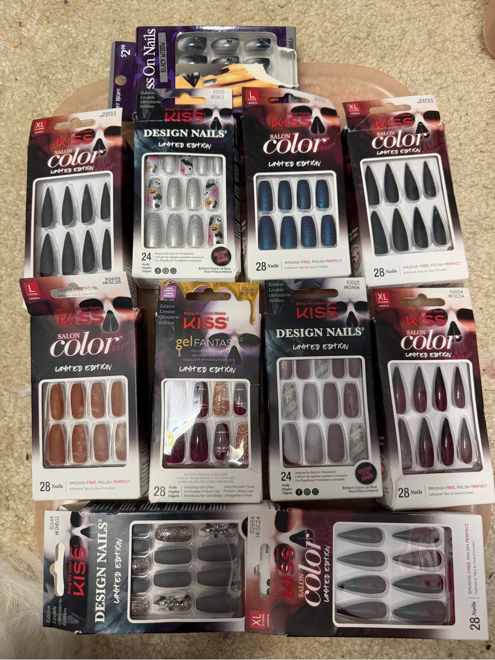 KISS Salon Color & Design Press-On Nails Assorted Styles - Halloween 11 Packs